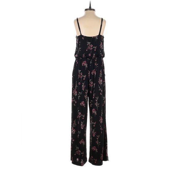 EUC XL Jumpsuit Black with floral print. - Picture 5 of 12